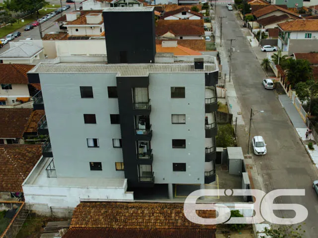 COBERTURA COM 3 QUARTOS NO BAIRRO COSTA E SILVA

E