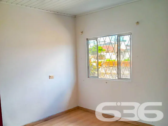 RESIDĂNCIA COM SUĂTE + 2 QUARTOS NO BAIRRO JOĂO CO