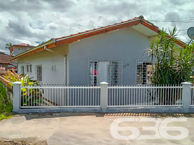 RESIDĂNCIA COM SUĂTE + 2 QUARTOS NO BAIRRO JOĂO CO