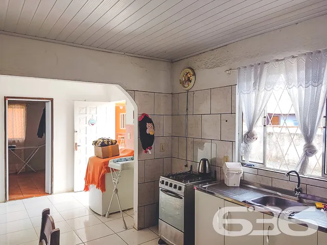 RESIDĂNCIA COM SUĂTE + 2 QUARTOS NO BAIRRO JOĂO CO