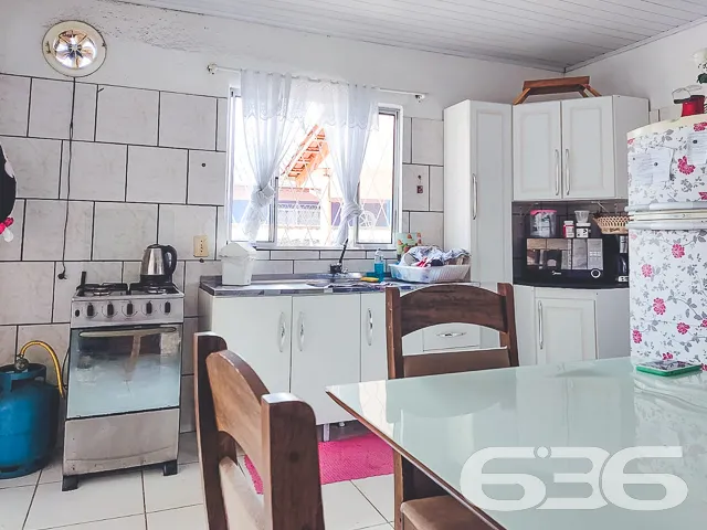 RESIDĂNCIA COM SUĂTE + 2 QUARTOS NO BAIRRO JOĂO CO
