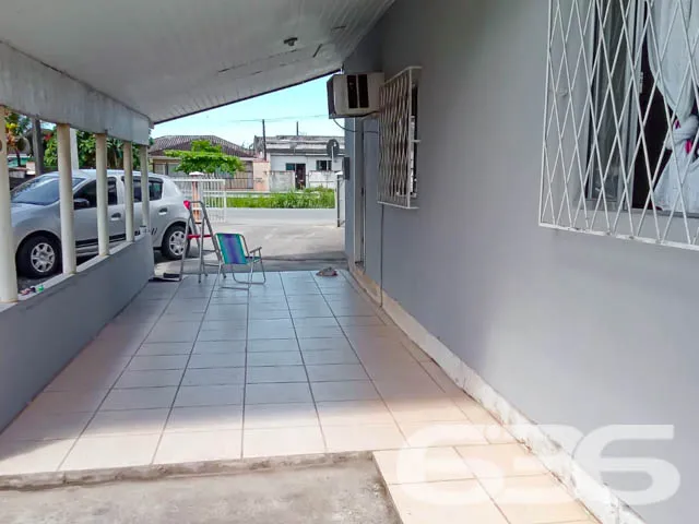 RESIDĂNCIA COM SUĂTE + 2 QUARTOS NO BAIRRO JOĂO CO
