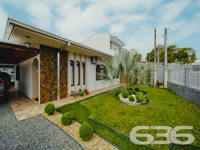 LINDA RESIDÊNCIA COM SUÍTE + 2 QUARTOS NO BAIRRO S