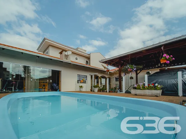 LINDA RESIDÊNCIA COM SUÍTE + 2 QUARTOS NO BAIRRO S