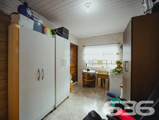 LINDA RESIDÊNCIA COM SUÍTE + 2 QUARTOS NO BAIRRO S