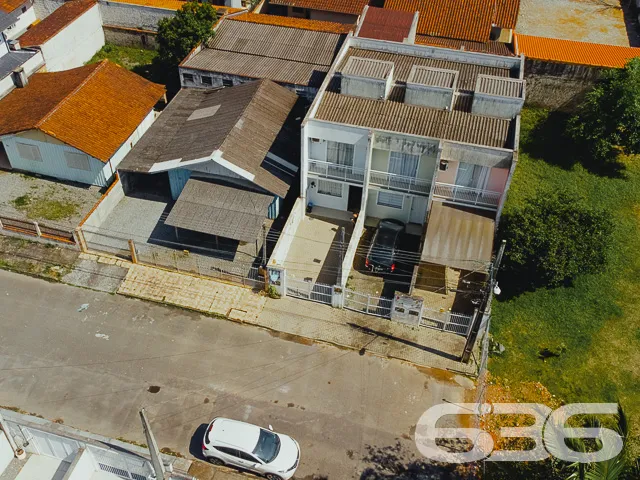 CASA Ă VENDA COM 2 DORMITĂRIOS NO BAIRRO ADHEMAR G