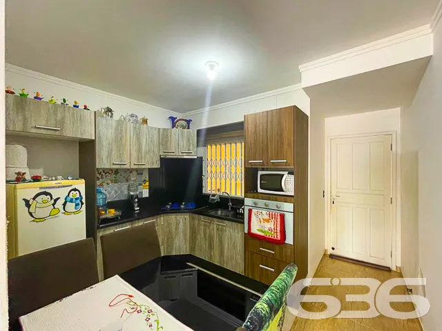 CASA Ă VENDA COM 2 DORMITĂRIOS NO BAIRRO ADHEMAR G