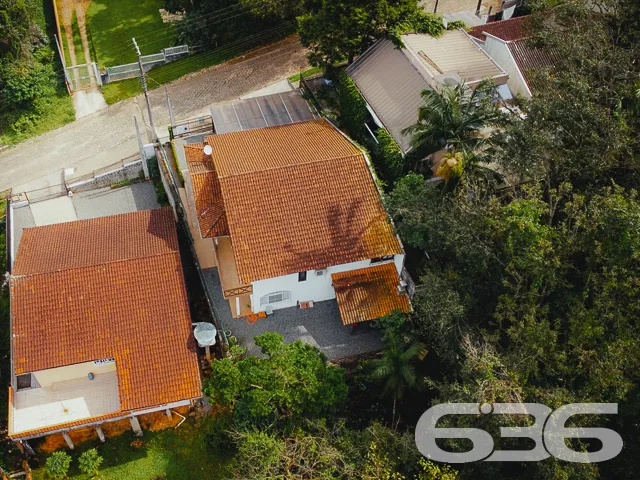 BELA CASA COM 4 QUARTOS NO BAIRRO BOA VISTA EM JOI