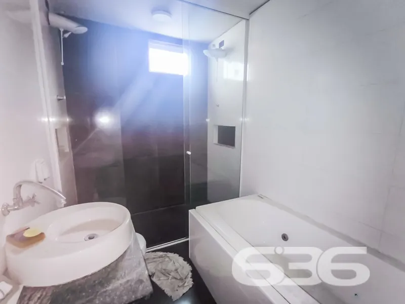 CASA COM 3 QUARTOS NO BAIRRO PARANAGUAMIRIM - ACEI
