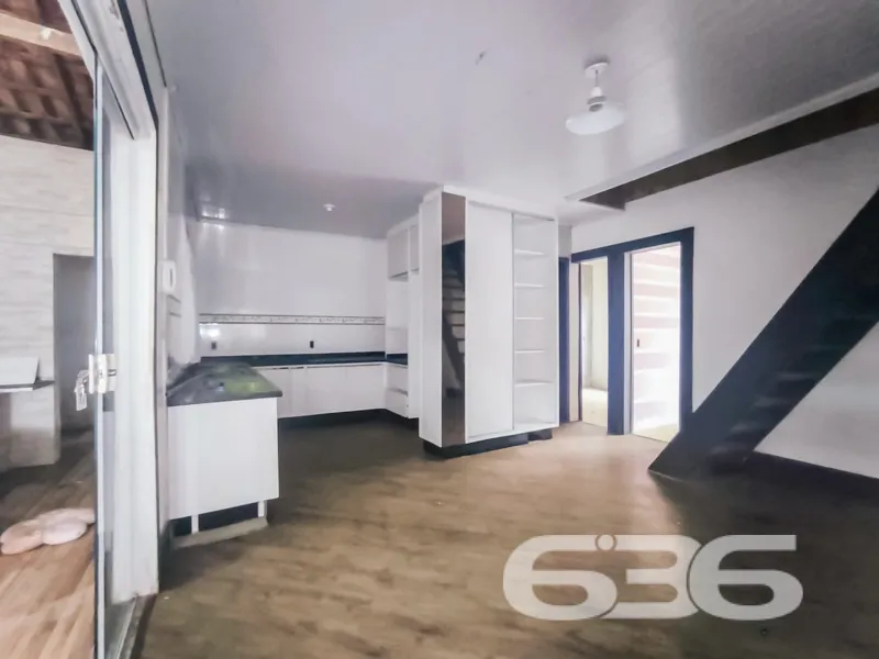 CASA COM 3 QUARTOS NO BAIRRO PARANAGUAMIRIM - ACEI