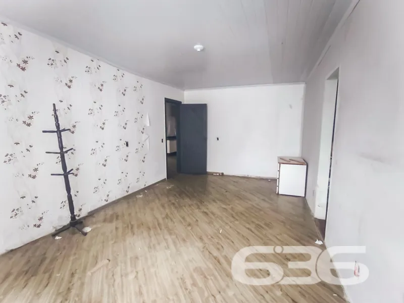 CASA COM 3 QUARTOS NO BAIRRO PARANAGUAMIRIM - ACEI