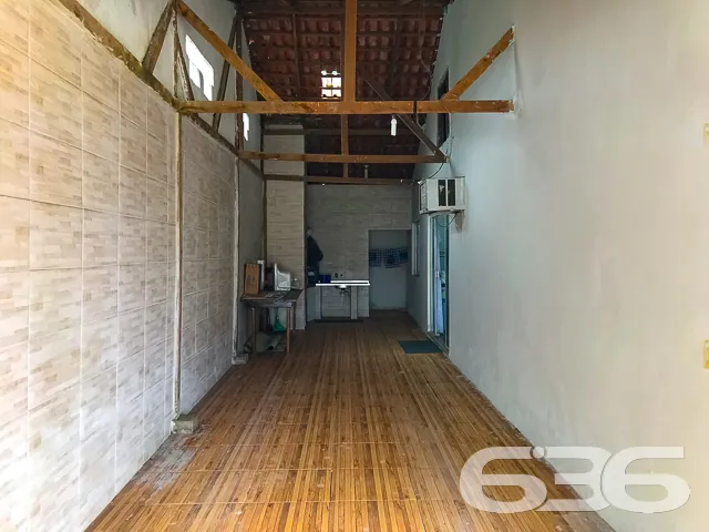 CASA COM 3 QUARTOS NO BAIRRO PARANAGUAMIRIM - ACEI