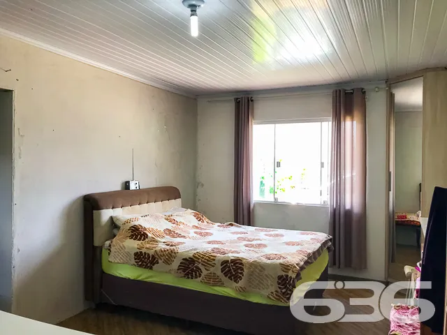 CASA COM 3 QUARTOS NO BAIRRO PARANAGUAMIRIM - ACEI