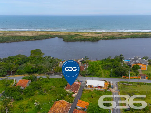 CASA COM SUĂTE + 2 QUARTOS NA PRAIA DE ITAPOCU
Es