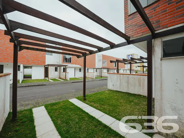 RESIDĂNCIA COM SUĂTE + 2 QUARTOS NO BAIRRO ITAUM