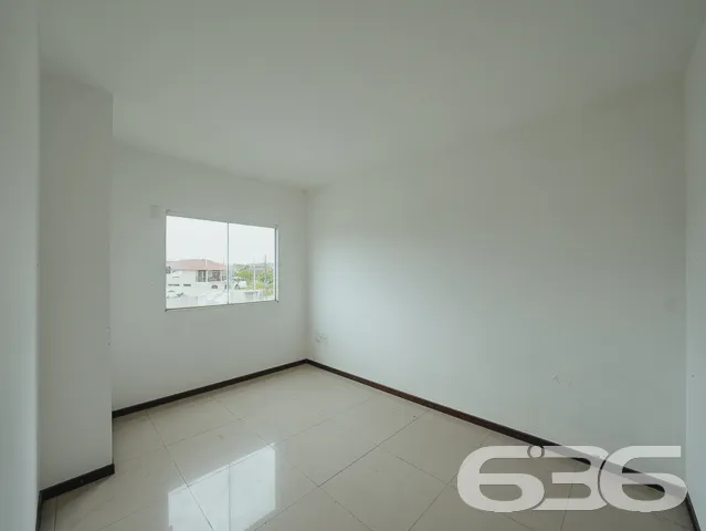 RESIDĂNCIA COM SUĂTE + 2 QUARTOS NO BAIRRO ITAUM