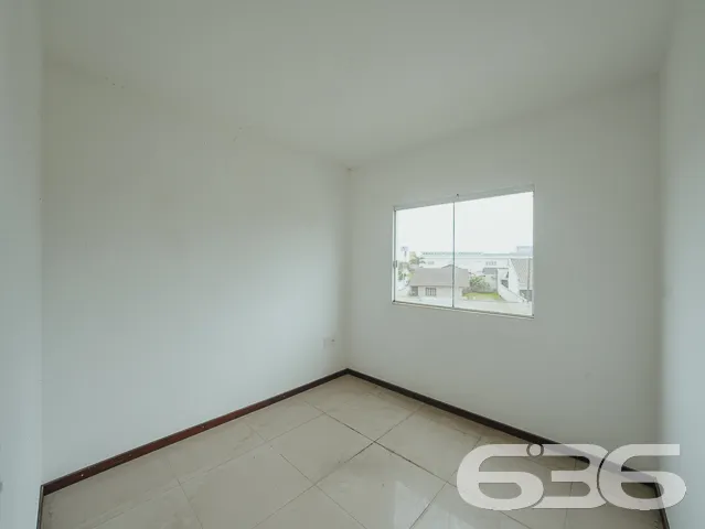 RESIDĂNCIA COM SUĂTE + 2 QUARTOS NO BAIRRO ITAUM