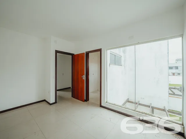 RESIDĂNCIA COM SUĂTE + 2 QUARTOS NO BAIRRO ITAUM