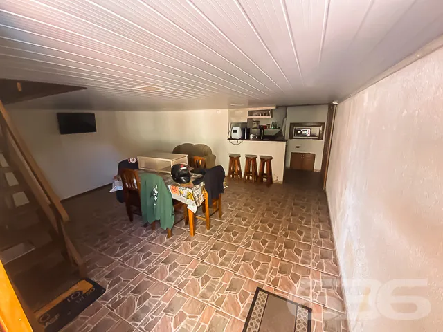 IMÓVEL COM 4 QUARTOS + EDÍCULA NO BAIRRO VILA NOVA