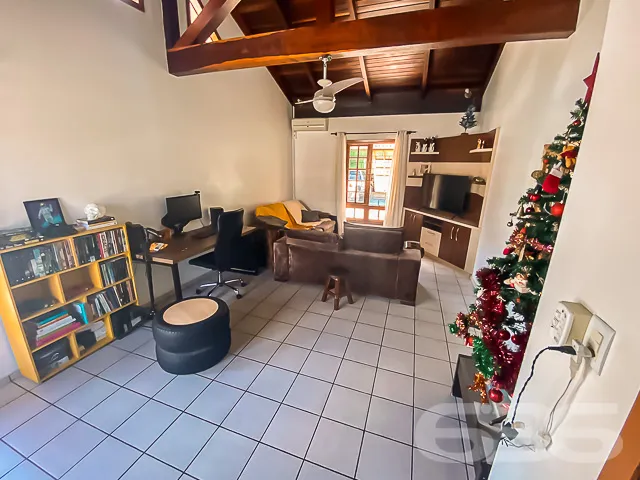 IMÓVEL COM 4 QUARTOS + EDÍCULA NO BAIRRO VILA NOVA