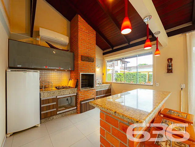 EXCELENTE CASA DE ALTO PADRĂO NO BAIRRO GUANABARA