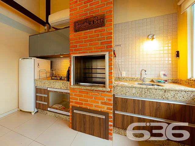EXCELENTE CASA DE ALTO PADRĂO NO BAIRRO GUANABARA