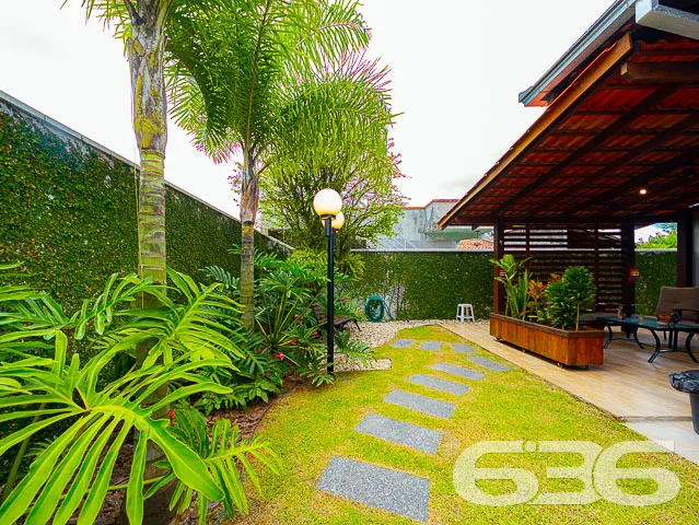 EXCELENTE CASA DE ALTO PADRĂO NO BAIRRO GUANABARA