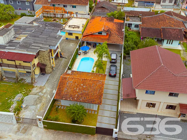 EXCELENTE CASA DE ALTO PADRĂO NO BAIRRO GUANABARA