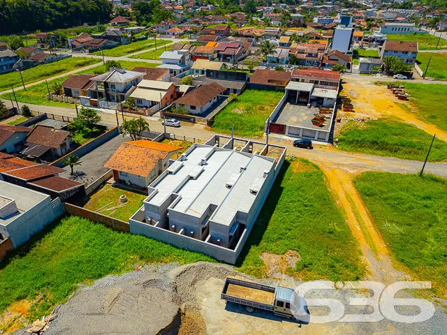 BELÍSSIMO IMÓVEL COM SUÍTE + QUARTO NO BAIRRO PETR