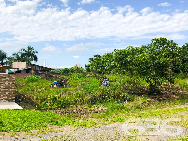 TERRENO À VENDA NO BAIRRO PARANAGUAMIRIM
Esta é a