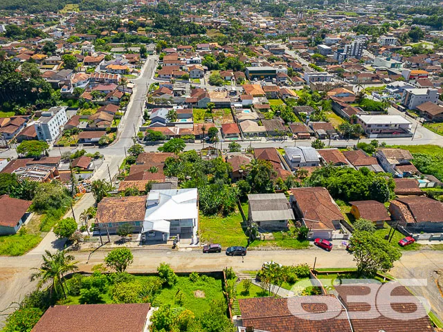 LOTE À VENDA NO BAIRRO NOVA BRASÍLIA
Essa é uma o