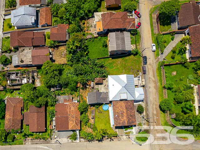 LOTE À VENDA NO BAIRRO NOVA BRASÍLIA
Essa é uma o