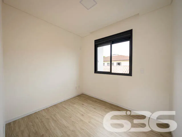 ResidĂȘncia Geminada Moderna em Joinville - Bom Ret