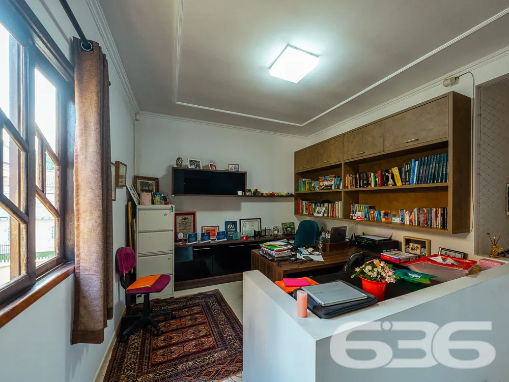 CONFORTO E ELEGÂNCIA NO BAIRRO SAGUAÇU: A CASA QUE
