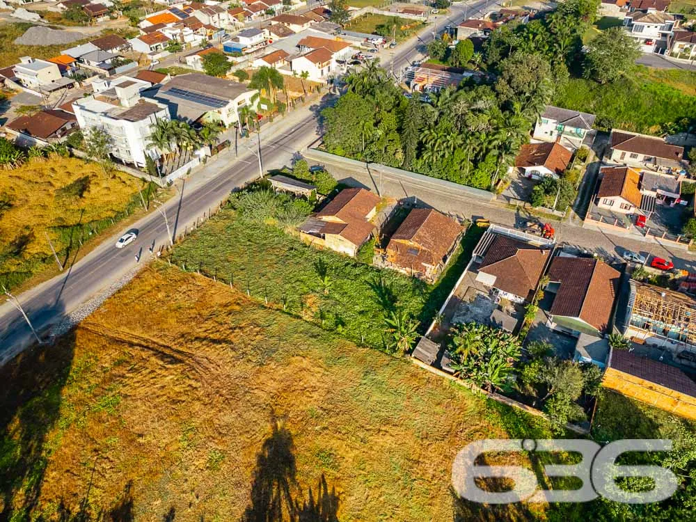 GRANDE TERRENO À VENDA NO BAIRRO NOVA BRASÍLIA
A