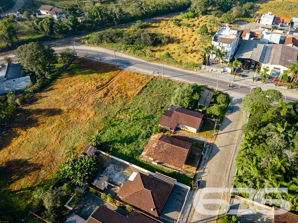 GRANDE TERRENO À VENDA NO BAIRRO NOVA BRASÍLIA
A