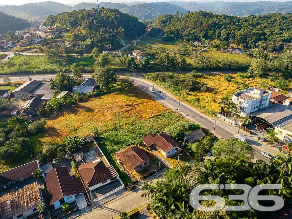 GRANDE TERRENO À VENDA NO BAIRRO NOVA BRASÍLIA
A