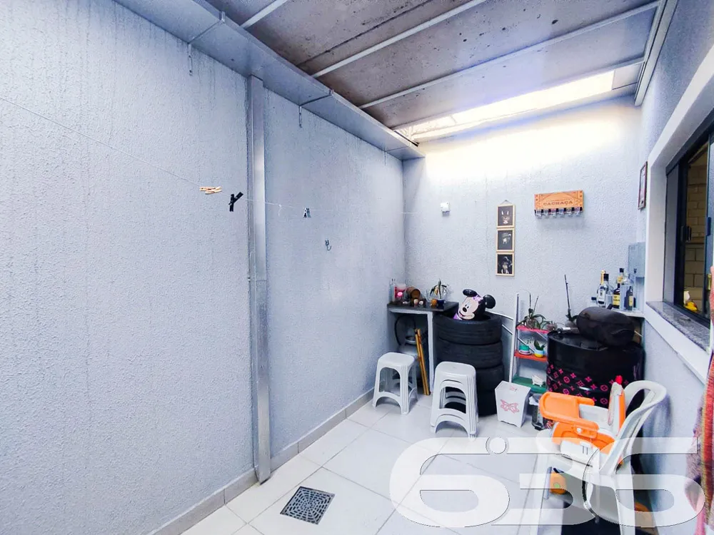 SOBRADO COM SUĂTE + 2 QUARTOS NO BAIRRO COSTA E SI