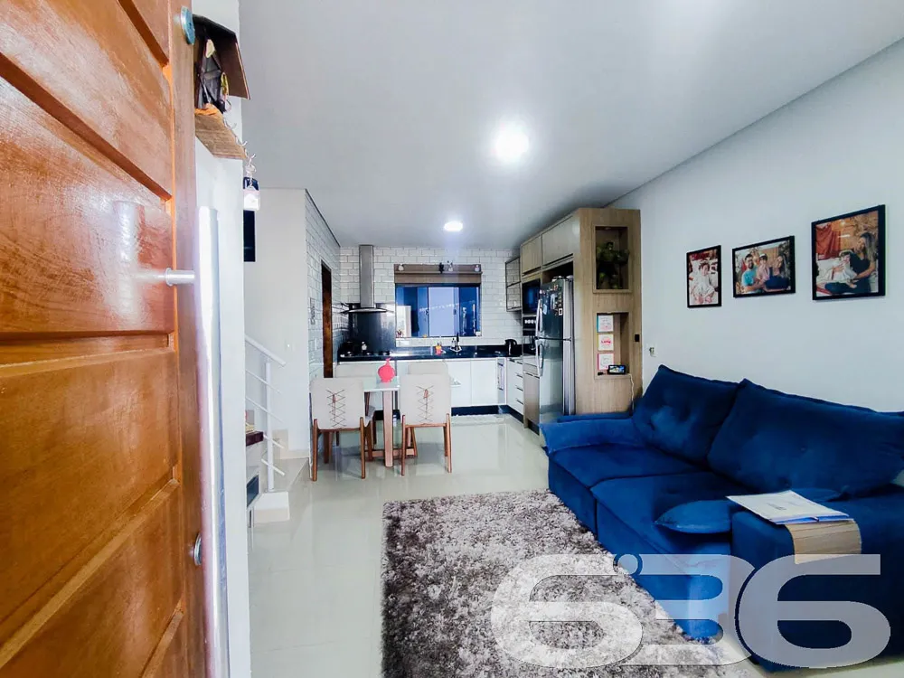 SOBRADO COM SUĂTE + 2 QUARTOS NO BAIRRO COSTA E SI
