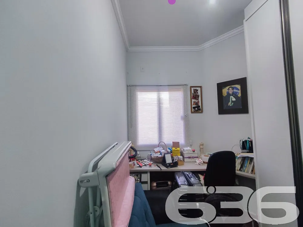 SOBRADO COM SUĂTE + 2 QUARTOS NO BAIRRO COSTA E SI