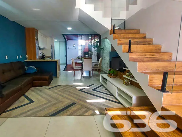 OPORTUNIDADE DE SOBRADO NO BAIRRO SANTO ANTÔNIO
D