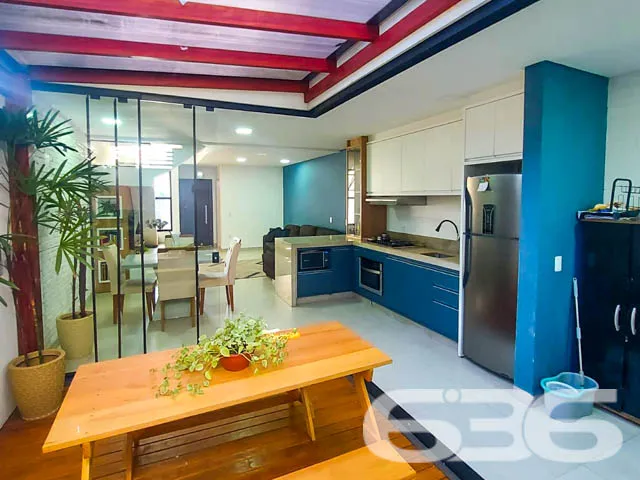 OPORTUNIDADE DE SOBRADO NO BAIRRO SANTO ANTÔNIO
D