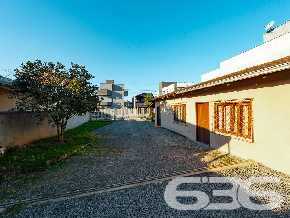 DUAS RESIDĂNCIAS NO BAIRRO AVENTUREIRO - OPORTUNID