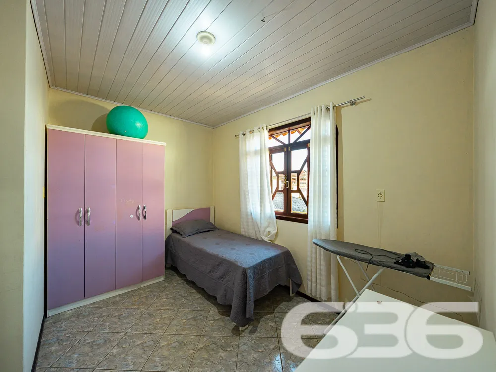 DUAS RESIDĂNCIAS NO BAIRRO AVENTUREIRO - OPORTUNID
