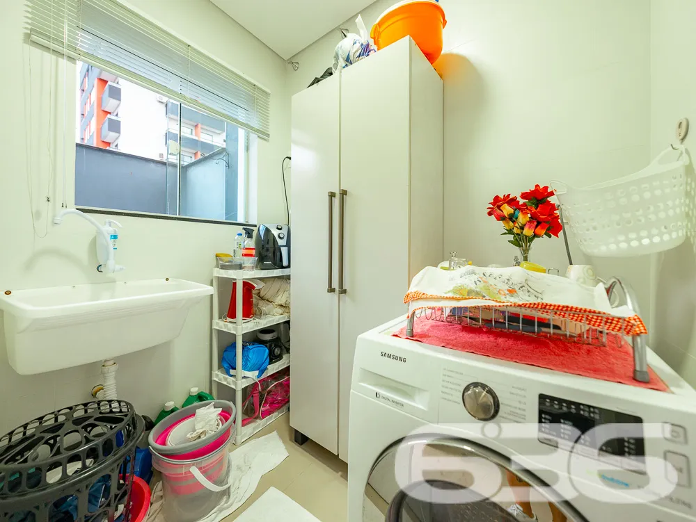 LINDO IMÓVEL COM 2 QUARTOS NO BAIRRO GLÓRIA - SUPE