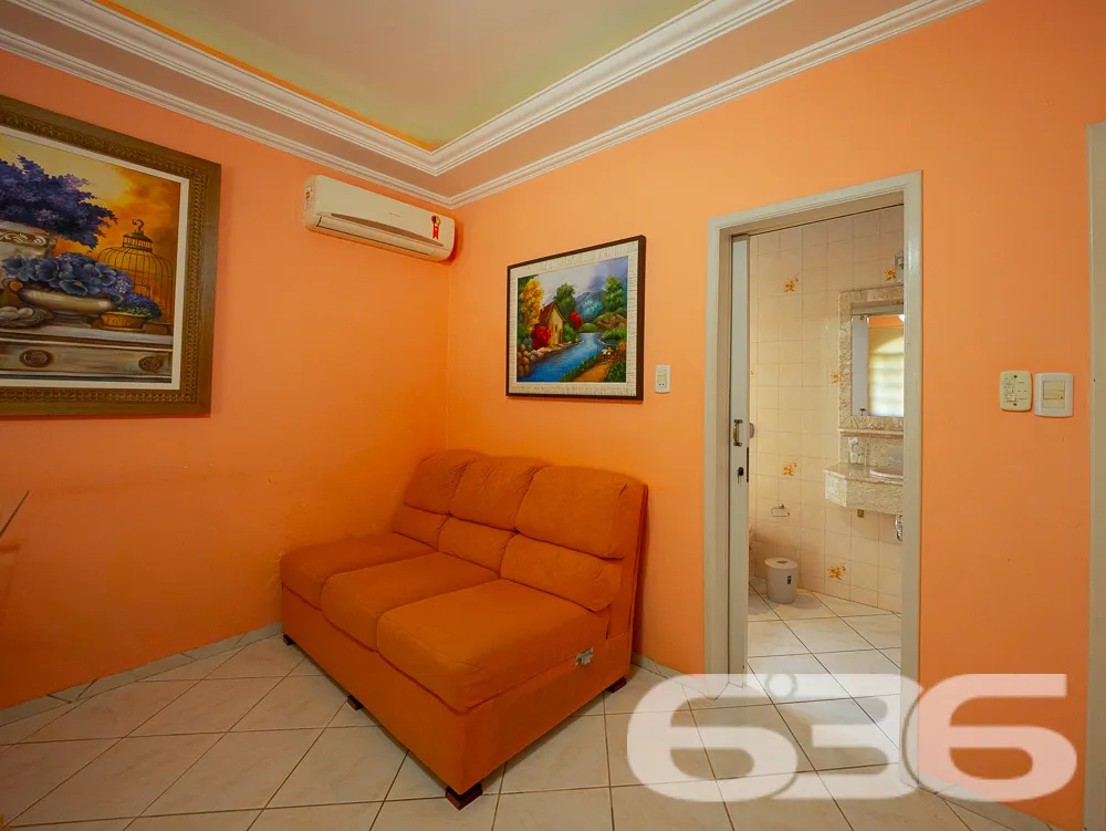 BELA CASA A VENDA, VENHA CONHECER ESTE IMĂVEL NO B