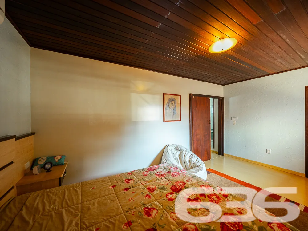 BELA CASA A VENDA, VENHA CONHECER ESTE IMĂVEL NO B