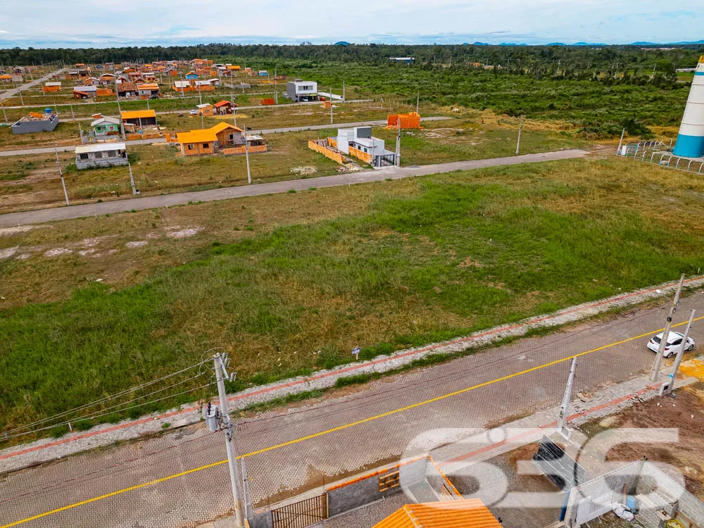 LOTE À VENDA EM ARAQUARI - COLÉGIO AGRÍCOLA

Imagi