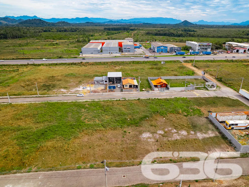 LOTE À VENDA EM ARAQUARI - COLÉGIO AGRÍCOLA

Imagi