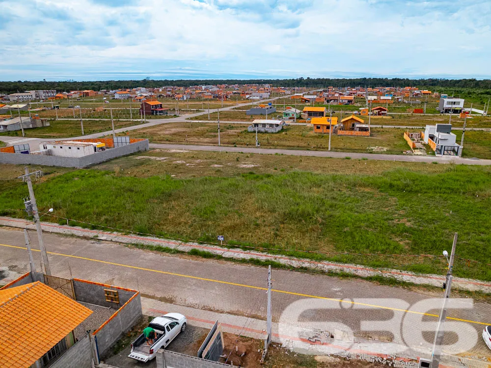 LOTE À VENDA EM ARAQUARI - COLÉGIO AGRÍCOLA

Imagi